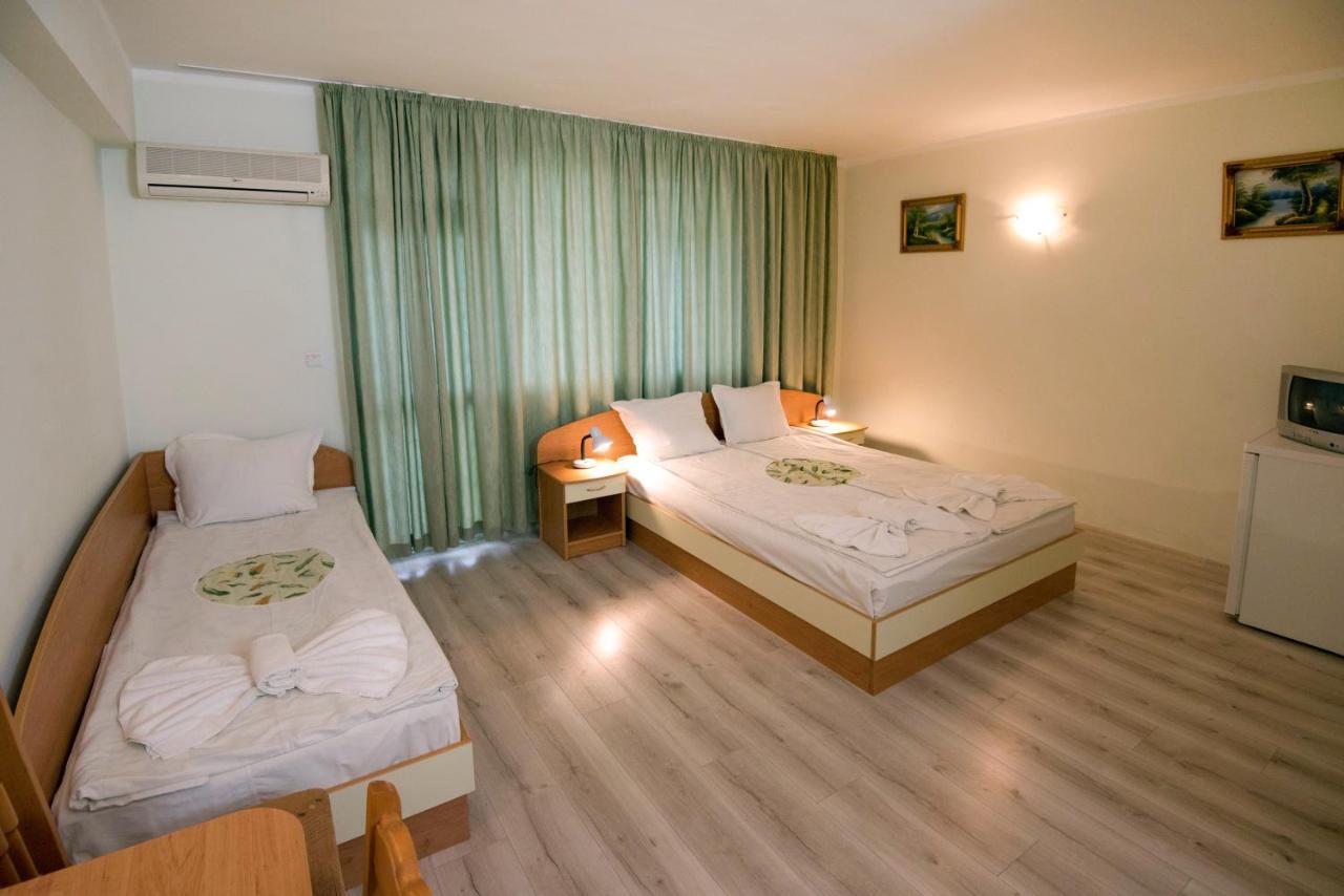 Св.Иван Otel Primorsko Dış mekan fotoğraf
